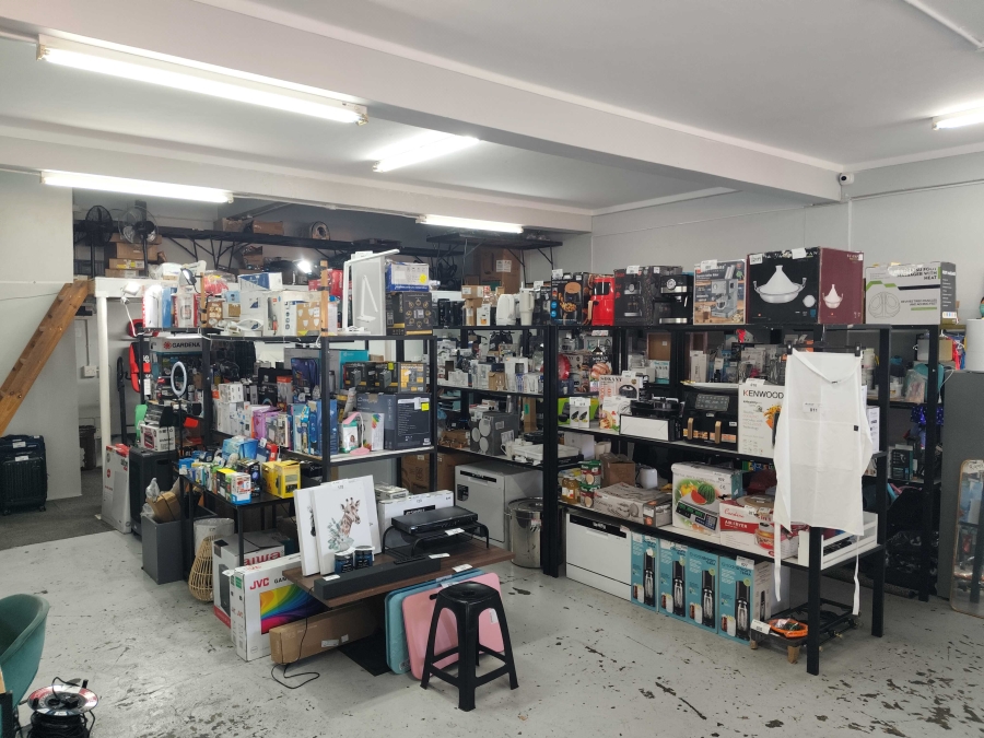 To Let Commercial Property for Rent in Heathfield Western Cape